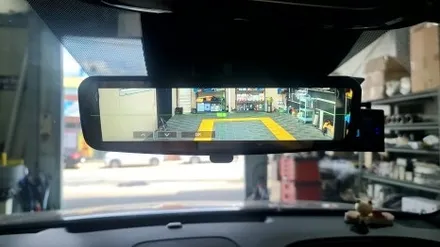 싼타페 순정 옵션으로 놓친 디지털 룸미러 애프터마켓 제품으로 가능합니다. / 부산 사상구