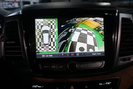 G4 렉스턴 3D 어라운드뷰 장착으로 좁은길도 거침없이 주행하다. / 부산 사상구