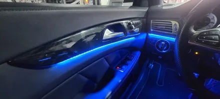 부산 벤츠 CLS RGB 앰비언트 라이트 시공으로 실내 분위기 업 / 부산 사상구