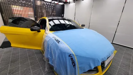 아우디 R8 프리미엄 글라스틴트 레이니블루 썬팅 재시공 아이나비 QXD-7000 블랙박스 장착 / 부산 사상구