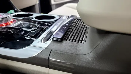 카니발 하이리무진 불편했던 TV, 조명 1열에서도 조작 가능한 터치리모컨 / 부산 사상구