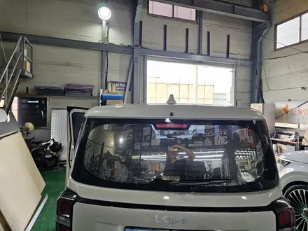 레이 EV 차량도 피해 갈 수 없는 뒷자리 승객을 위한 선풍기 설치 / 부산 사상구