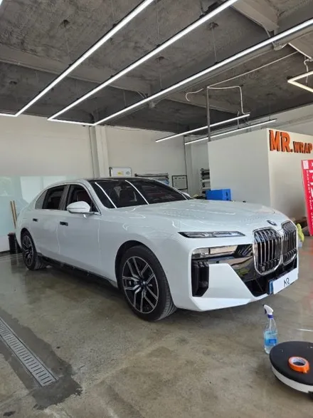 [전주랩핑] BMW 7시리즈 매트 블랙 전체랩핑, 전체 크롬 죽이기까지 한 번에 블랙에 블랙을 더한 시공 / 전주, 광주, 김제