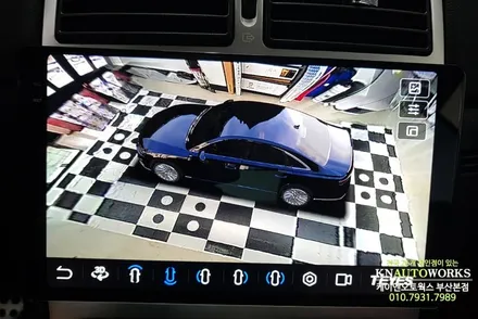푸조 307CC 자동차에 안드로이드올인원 내비게이션 모니터 매립 튜닝 / 부산 사상구 주례동