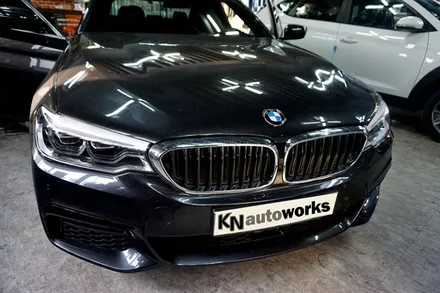 BMW 530i G30 모토로이드 안드로이드 셋탑 내비게이션 매립 시공/수입차, 셋탑형 네비 + 옥스생성기 장착 / 부산 사상구 주례동