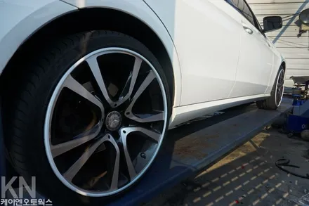 벤츠 E250 자동차 휠프로텍터 휠보레로 스크래치 예방 / 부산 사상구 주례동