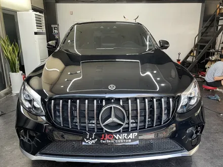 [파주일산랩핑] 벤츠 GLC43 AMG 에이버리 사틴블랙으로 실키하고 포스있는 느낌주기 ! - 쪼랩 / 고양시 덕이동