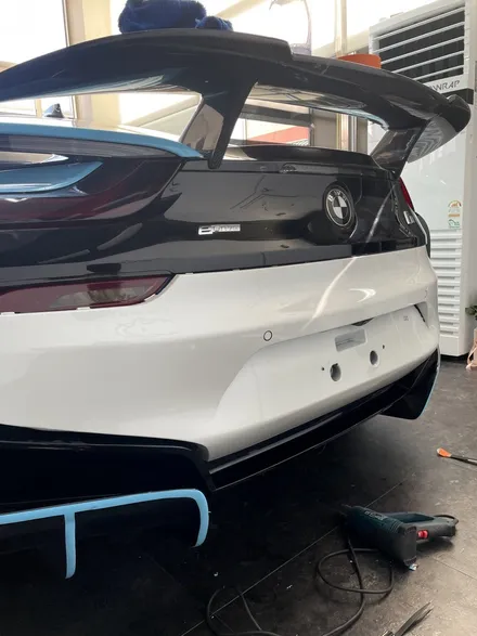 BMW i8 사고로 인해 찢어진 뒷범퍼 랩핑 재시공 ! - 일산 파주 랩핑전문 쪼랩 / 고양시 덕이동