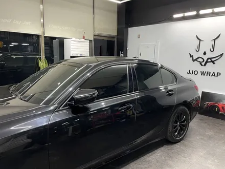 [파주일산랩핑] BMW 3시리즈 (G20) 크롬죽이기 및 휠도색으로 강력한 포스주기 ! - 쪼랩 / 고양시 덕이동