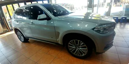 광주 실내랩핑 BMW X5 (F15) 리얼 우드 매트릭스 블랙            랩핑 시공 닥터나이프 카스킨 스튜디오 / 광주 북구 중흥동