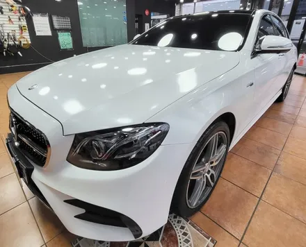 광주전체랩핑 벤츠E43 AMG 화이트 전체랩핑 시공 / 광주 북구 중흥동