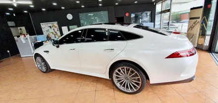 광주랩핑 벤츠 AMG GT 화이트펄 전체랩핑 시공 닥터나이프 / 광주 북구 중흥동