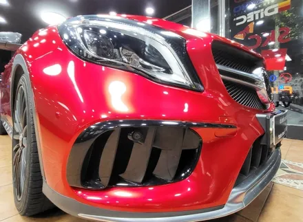 광주랩핑 벤츠 GLA45AMG 전체랩핑 제거 및 고광택 캔디레드 전체랩핑 시공 / 광주 북구 중흥동