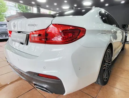 광주랩핑 bmw 530i 루프스킨 재시공 및 윈도몰딩 크롬딜리트 시공 / 광주 북구 중흥동
