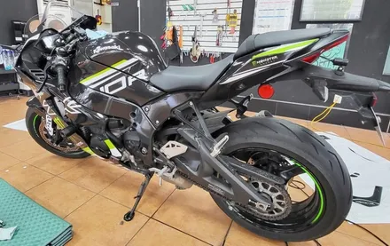 광주랩핑 스즈키 zx10r 방탄데칼시공 / 광주 북구 중흥동