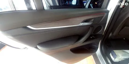 광주 실내랩핑 BMW X5 (F15) 리얼 우드 매트릭스 블랙            랩핑 시공 닥터나이프 카스킨 스튜디오 / 광주 북구 중흥동