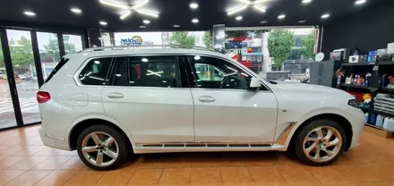 광주랩핑 BMW X7 신차검수 + 솔라가드 차콜 썬팅 + 크롬딜리트 + 휠도색 + 생활보호PPF 시공 닥터나이프 카스킨 스튜디오 / 광주 북구 중흥동