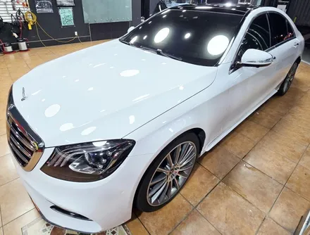 광주전체랩핑 벤츠 s350d 고광택 화이트 전체랩핑 시공 / 광주 북구 중흥동