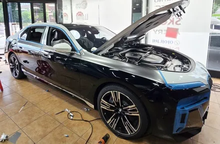 광주전체랩핑 BMW 750e 고광택 전체 듀오톤 랩핑 시공 / 광주 북구 중흥동