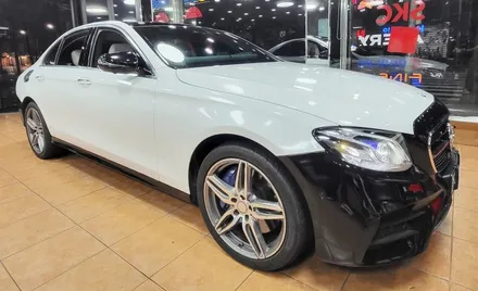 광주전체랩핑 벤츠E43 AMG 화이트 전체랩핑 시공 / 광주 북구 중흥동