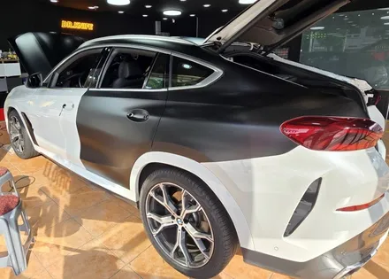 광주전체랩핑 BMW X6 고광택 사틴블랙 전체랩핑 크롬딜리트 시공 / 광주 북구 중흥동
