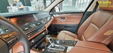 광주랩핑 BMW 520d 실내 카본랩핑 시공 닥터나이프 카스킨 / 광주 북구 중흥동