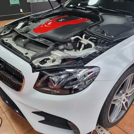 광주전체랩핑 벤츠E43 AMG 화이트 전체랩핑 시공 / 광주 북구 중흥동