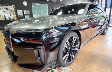 광주전체랩핑 BMW 750e 고광택 전체 듀오톤 랩핑 시공 / 광주 북구 중흥동