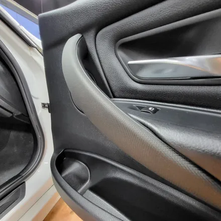 광주실내랩핑 bmw 320d 실내랩핑 매트릭스 블랙 / 광주 북구 중흥동