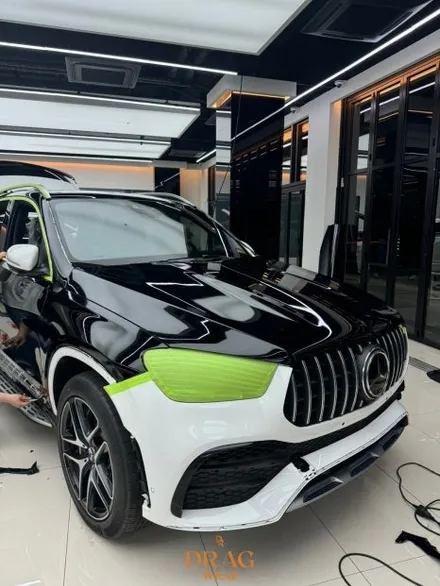 랩핑으로 태어난 새로운 프리미엄, 벤츠 gle 53 amg 고광택 블랙 랩핑 / 고양시 원흥동