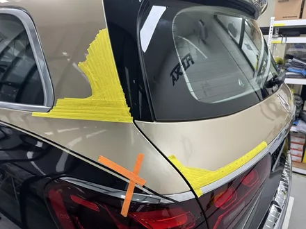 벤츠 GLS600 MAYBACH 상단 투톤 샴페인골드 고광택 랩핑 +코치라인 시공, 차량 보호 시공의 첫걸음입니다 / 고양시 원흥동