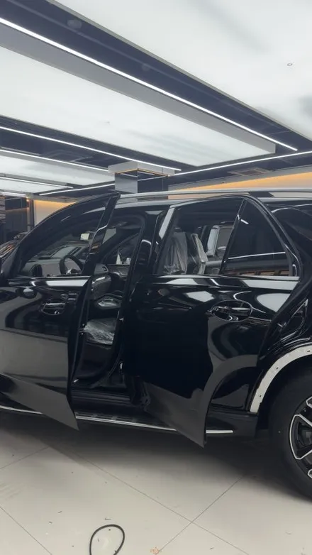 랩핑으로 태어난 새로운 프리미엄, 벤츠 gle 53 amg 고광택 블랙 랩핑 / 고양시 원흥동