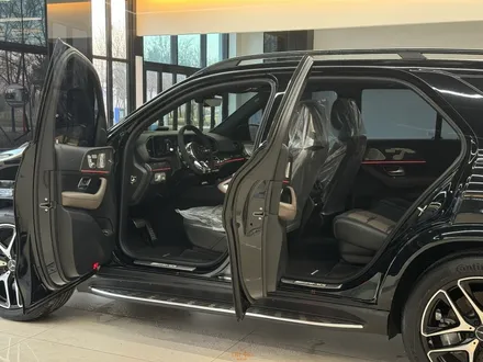 랩핑으로 태어난 새로운 프리미엄, 벤츠 gle 53 amg 고광택 블랙 랩핑 / 고양시 원흥동