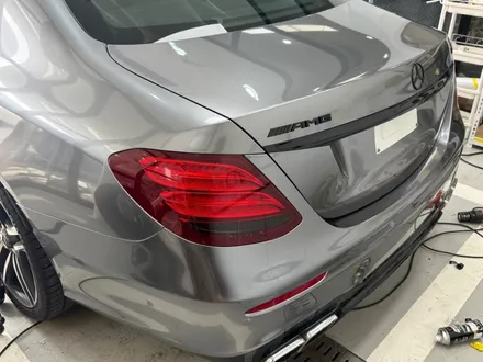 E63amg Styx스틱스 고광택 어게이트 그레이 전체랩핑, 차량을 보호하는 가장 현명한 방법 / 고양시 원흥동