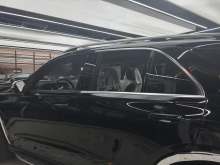 랩핑으로 태어난 새로운 프리미엄, 벤츠 gle 53 amg 고광택 블랙 랩핑 / 고양시 원흥동