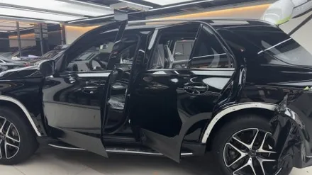 랩핑으로 태어난 새로운 프리미엄, 벤츠 gle 53 amg 고광택 블랙 랩핑 / 고양시 원흥동
