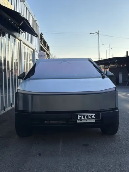 테슬라 사이버트럭 전체 사틴블랙 랩핑 시공 FLEXA HM-X 썬팅 시공, 이런 보호가 꼭 필요한 차량입니다! / 고양시 원흥동