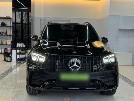 랩핑으로 태어난 새로운 프리미엄, 벤츠 gle 53 amg 고광택 블랙 랩핑 / 고양시 원흥동