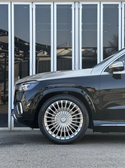 벤츠 GLS600 MAYBACH 상단 투톤 샴페인골드 고광택 랩핑 +코치라인 시공, 차량 보호 시공의 첫걸음입니다 / 고양시 원흥동