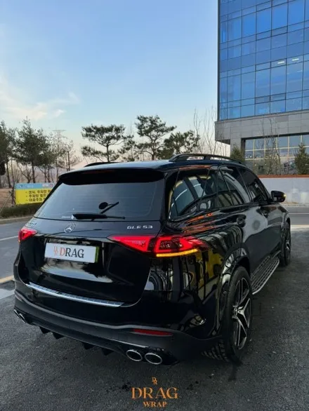 랩핑으로 태어난 새로운 프리미엄, 벤츠 gle 53 amg 고광택 블랙 랩핑 / 고양시 원흥동