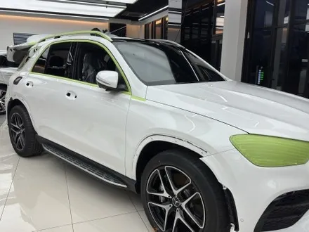 랩핑으로 태어난 새로운 프리미엄, 벤츠 gle 53 amg 고광택 블랙 랩핑 / 고양시 원흥동
