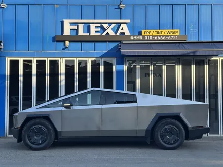 테슬라 사이버트럭 전체 사틴블랙 랩핑 시공 FLEXA HM-X 썬팅 시공, 이런 보호가 꼭 필요한 차량입니다! / 고양시 원흥동