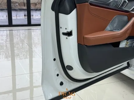 오버랩 최소화로, 도장면 퀄리티! BMW 850i 8시리즈 전체 랩핑 시공 / 고양시 원흥동