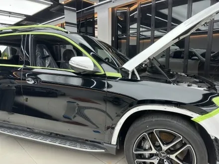 랩핑으로 태어난 새로운 프리미엄, 벤츠 gle 53 amg 고광택 블랙 랩핑 / 고양시 원흥동