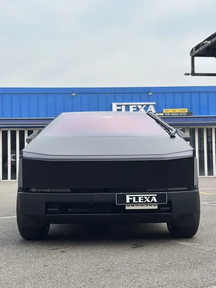 테슬라 사이버트럭 전체 사틴블랙 랩핑 시공 FLEXA HM-X 썬팅 시공, 이런 보호가 꼭 필요한 차량입니다! / 고양시 원흥동