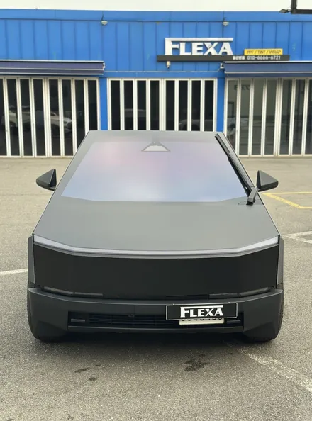 테슬라 사이버트럭 전체 사틴블랙 랩핑 시공 FLEXA HM-X 썬팅 시공, 이런 보호가 꼭 필요한 차량입니다! / 고양시 원흥동