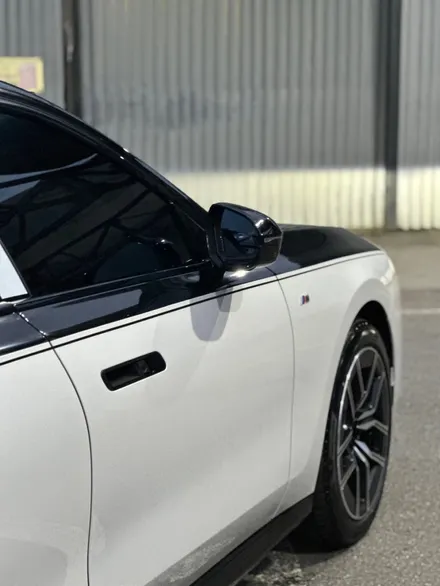 BMW 7시리즈 상단듀오톤 랩핑 시공, 고급 차의 화려한 변신 / 고양시 원흥동