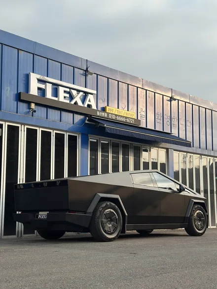 테슬라 사이버트럭 전체 사틴블랙 랩핑 시공 FLEXA HM-X 썬팅 시공, 이런 보호가 꼭 필요한 차량입니다! / 고양시 원흥동