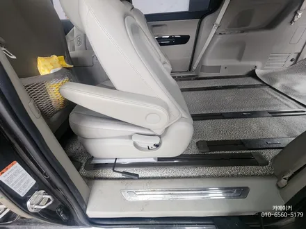 올뉴카니발 9인승 차박 3열탈부착 레일개조로 편하게 즐기세요 방수를위한 모노륨까지 시공했습니다 / 경기 남양주 다산지금로