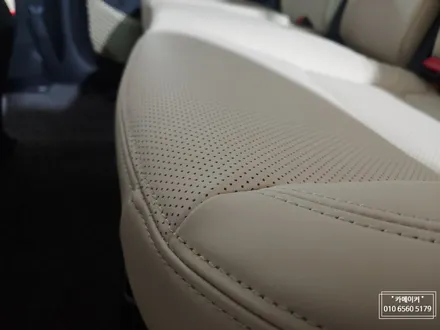 싼타페 나파가죽 1열,2열,도어// 아이보리 크림컬러 나파 시트교체와 일체형 도어트리밍,콘솔 병행작업\